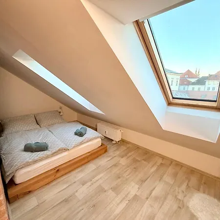 Duplex In Center - Amazing Views!