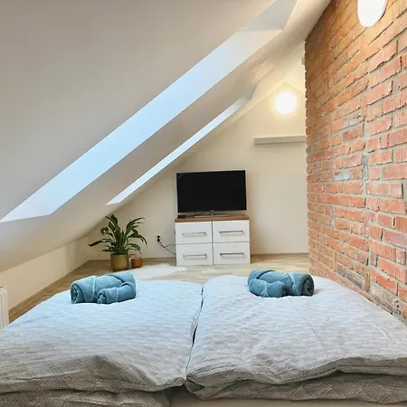 Duplex In Center - Amazing Views! Apartment