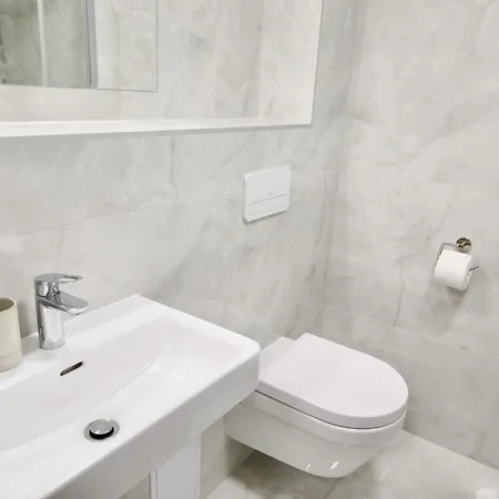 Duplex In Center - Amazing Views! דירה ברנו